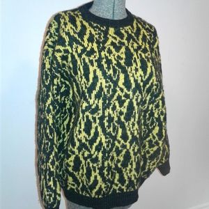 Men's Crewneck Sweater - Black and Yellow Pattern